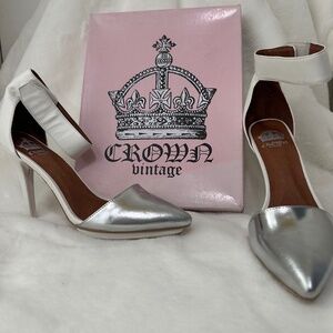 CROWN VINTAGE HEELS